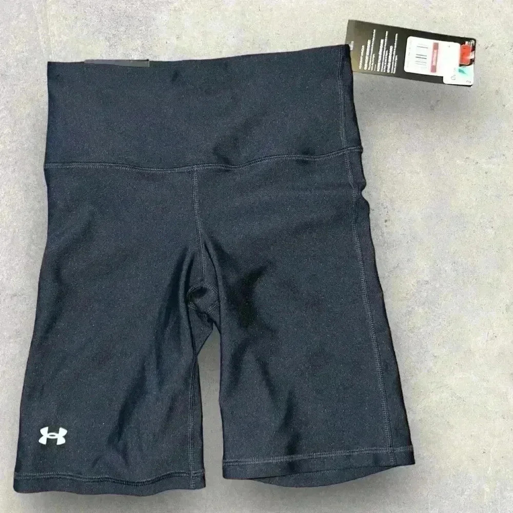 NWT Underarmour black‎ bike shorts size XS women’s